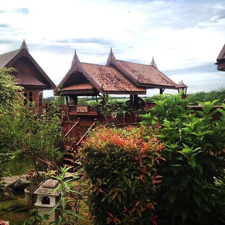 Отель Baan Rai Sujira Ban Nong Makha Экстерьер фото